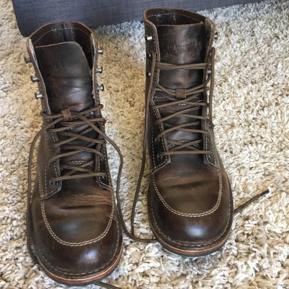Danner distressed leather boots dark brown